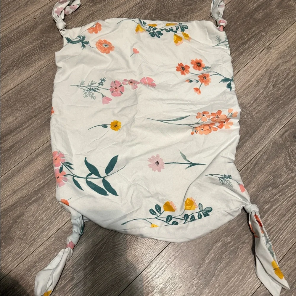 Lauren floral comforter set new in bag. Feels like silk